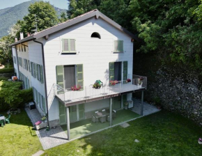 Giardino privato sul lago Como